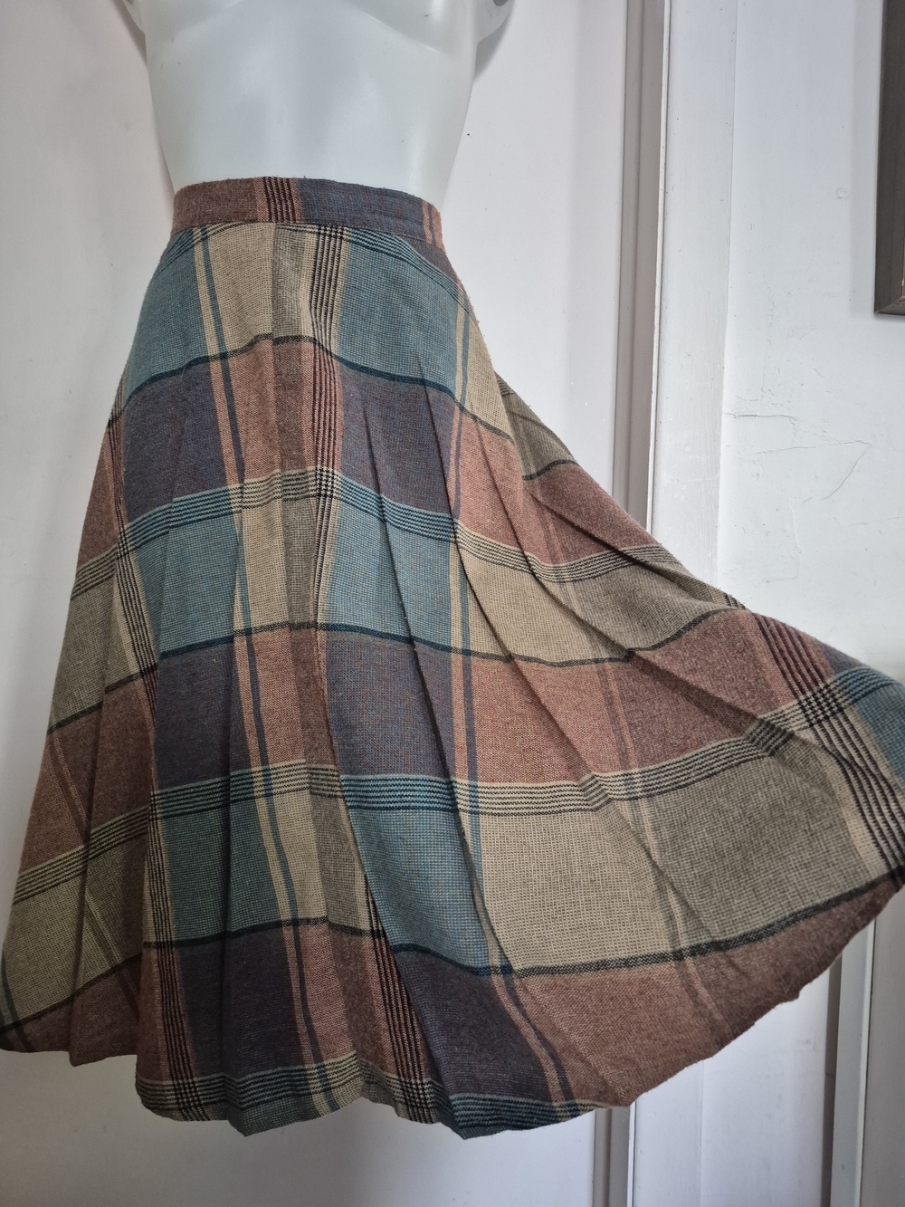 70s 80s Vintage Plaid Multi-Color Midi Skirt